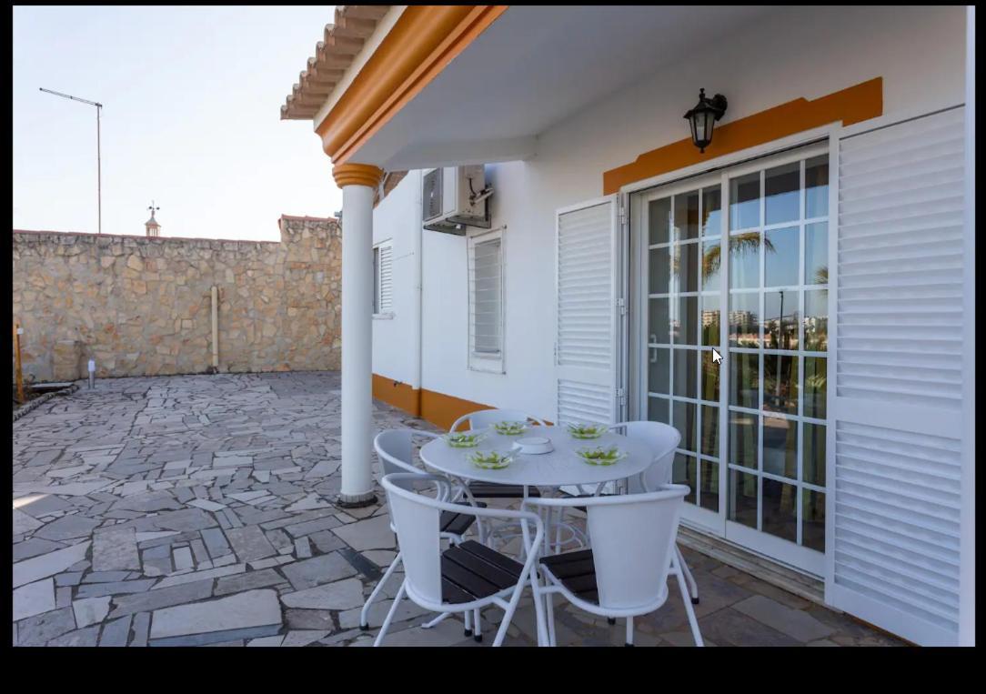 Blife Moustachya Private Rooms Distretto di Distretto di Faro Esterno foto